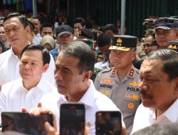 Kapolda Bengkulu dampingi Mentan Amran Sulaiman dalam dialog harga beras di pasar Panorama