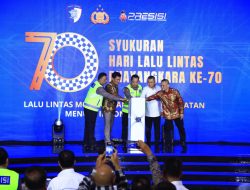 Hadiri Syukuran HUT Lalu Lintas ke-70, Kapolri Luncurkan Digital Korlantas dan Sematkan Pin Emas