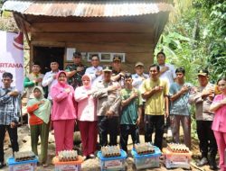 Selain bedah rumah, Polda Bengkulu salurkan bantuan sosial untuk warga Sungai Petai