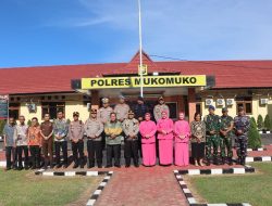 Kapolda Bengkulu kunjungi Polres Mukomuko, Resmikan gedung Bhayangkari, Tanam pohon dan lepas tukik di Pantai Air Pata