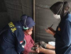 Nakes Polri berikan layanan kesehatan gratis bagi korban banjir di Aceh Tamiang