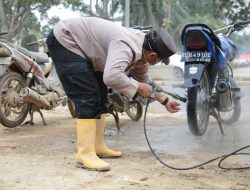 Polri hadir di tengah bencana, Tim SAR pasukan pelopor bantu warga terdampak banjir
