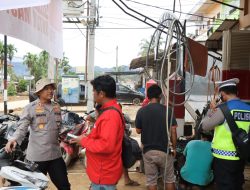 Bangkit bersama Polri: Kapolres Tapteng layani service motor gratis untuk warga terdampak