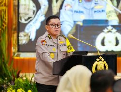 Berantas kejahatan transnasional, Polri tangkap dan serahkan 14 buron Interpol Red Notice